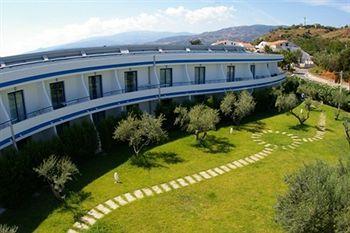Hotel Club Cala Longa Montauro 外观 照片