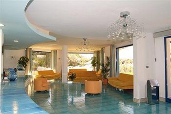 Hotel Club Cala Longa Montauro 外观 照片
