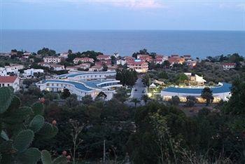 Hotel Club Cala Longa Montauro 外观 照片