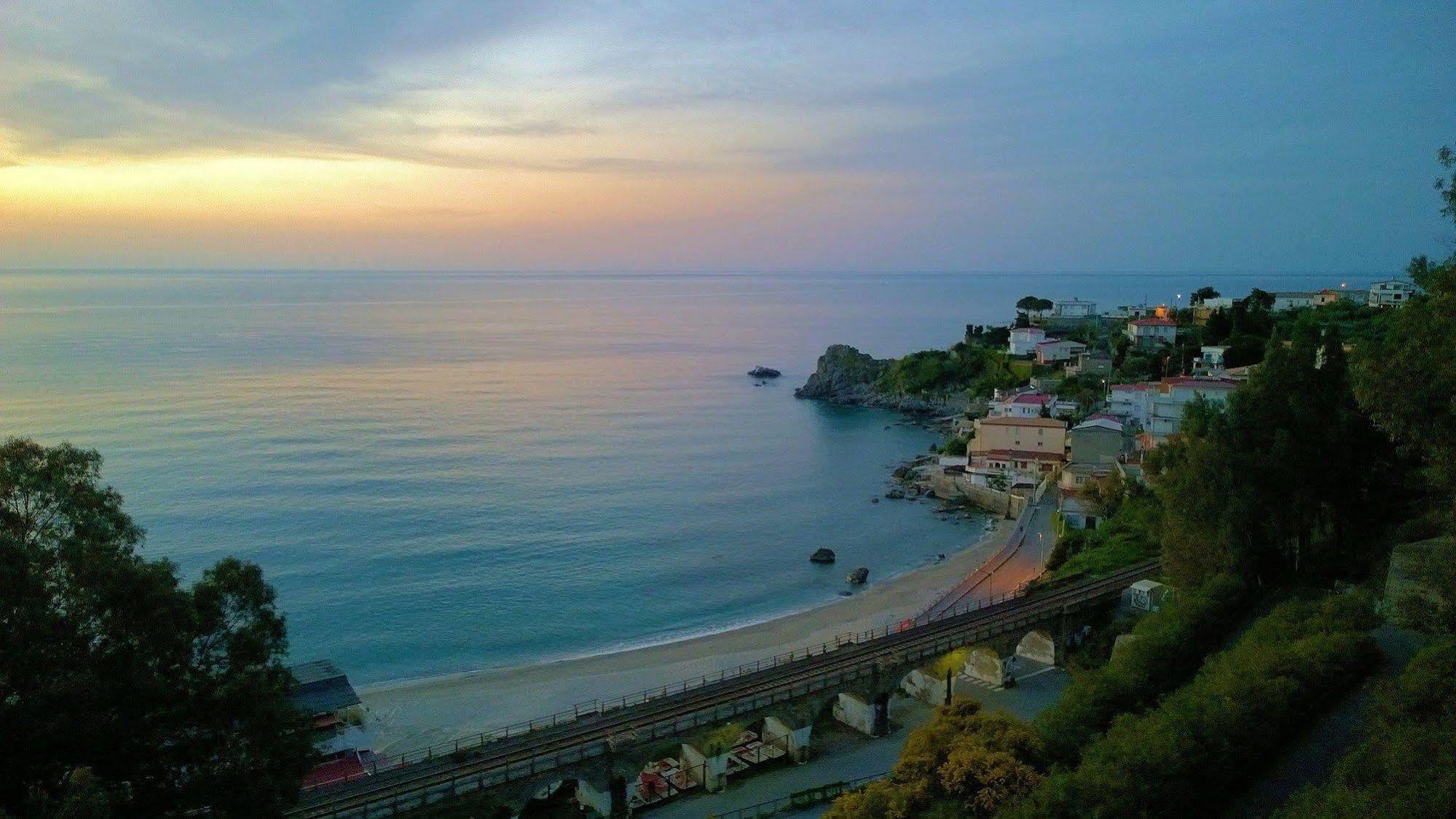 Hotel Club Cala Longa Montauro 外观 照片