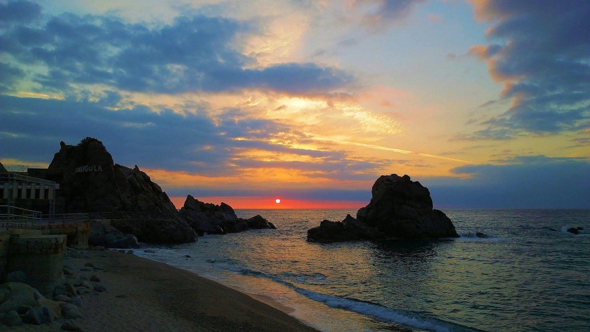 Hotel Club Cala Longa Montauro 外观 照片